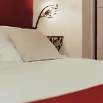 Apartment Mas Du Versadou, Dans Un Espace Naturel Protege, Piscine Couverte Chauffee Toute L'annee, Et Salle De Jeux