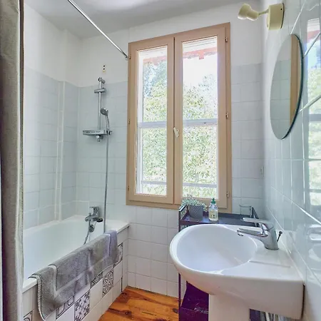 Apartamento Mas Du Versadou, Dans Un Espace Naturel Protege, Piscine Couverte Chauffee Toute L'annee, Et Salle De Jeux Saint-Gilles (Gard)