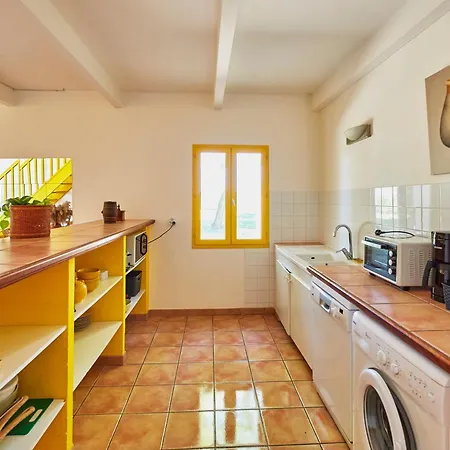 Mas Du Versadou, Chambres D'Hotes Et Gites 4* Saint-Gilles (Gard)