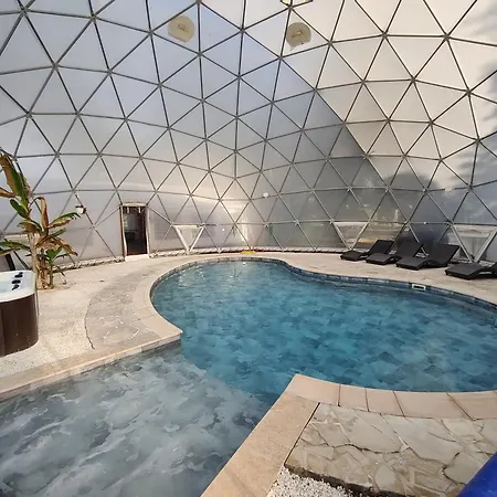 Mas Du Versadou, Chambres D'Hotes Et Gites 4*